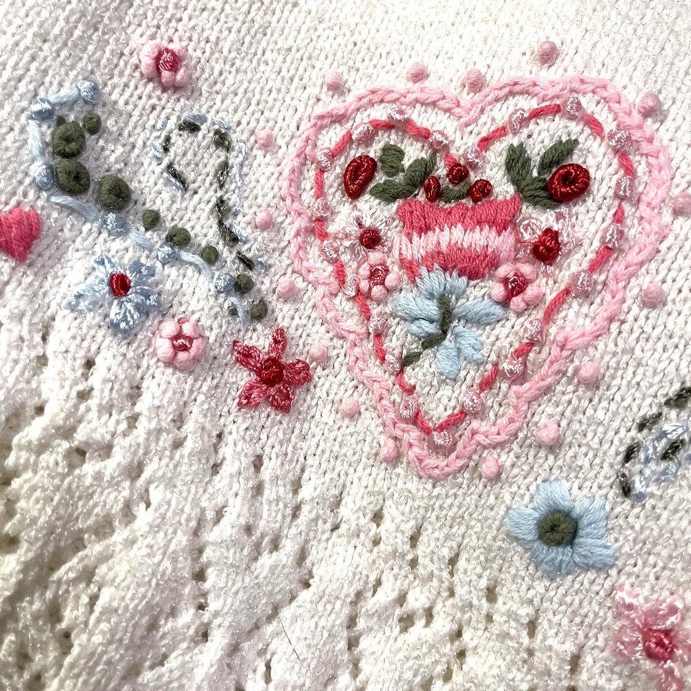 Northern Reflections Vintage Floral Embroidered Cardigan in White Cotton - Picture 2 of 8